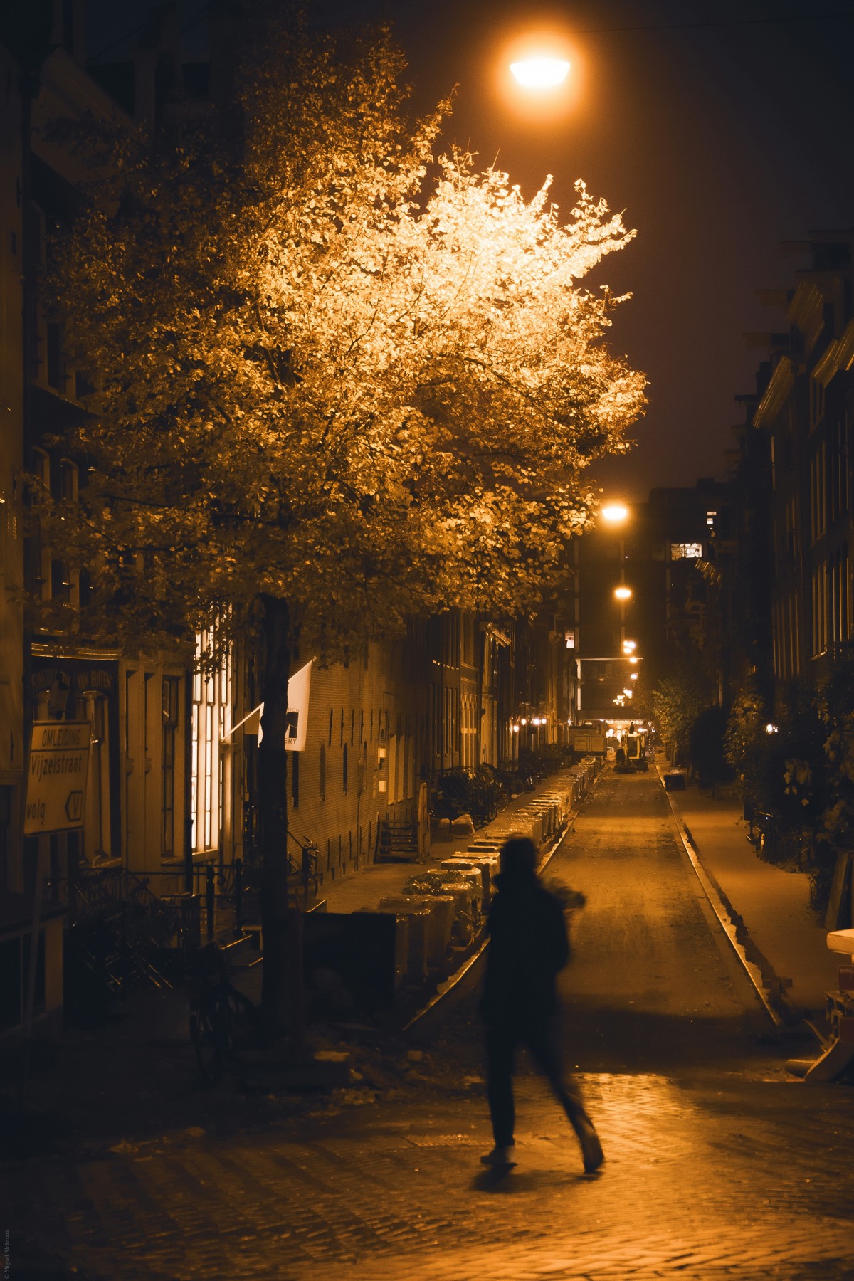 Nachtelijke straat tijdens een observatie